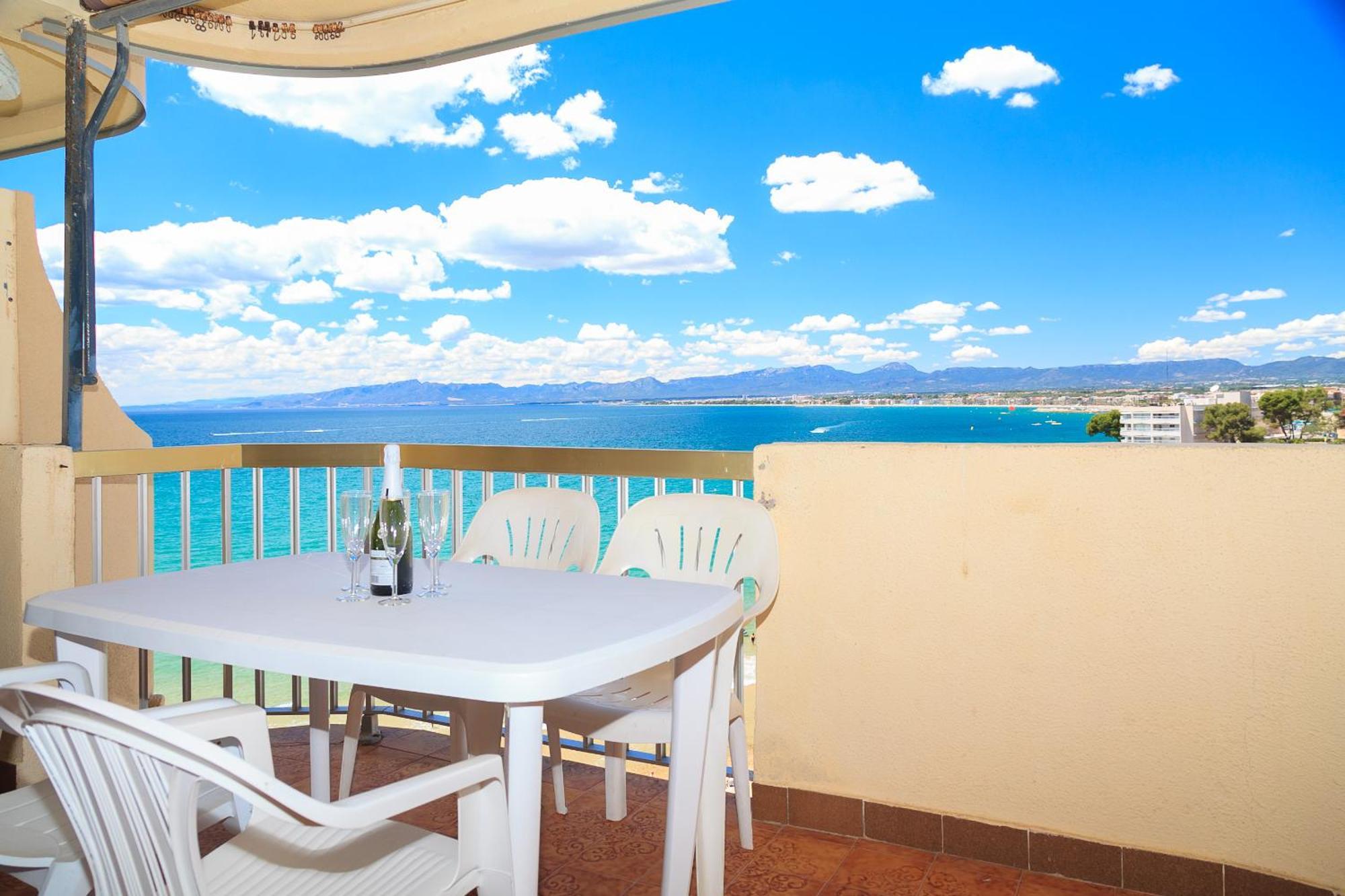 Uhc Sorolla Apartments Salou Bilik gambar